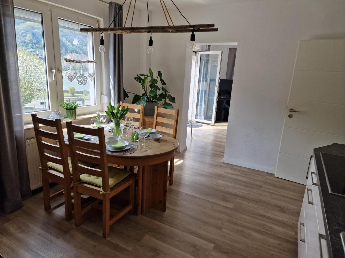 Ferienhaus Steigrhein Filsen Екстериор снимка